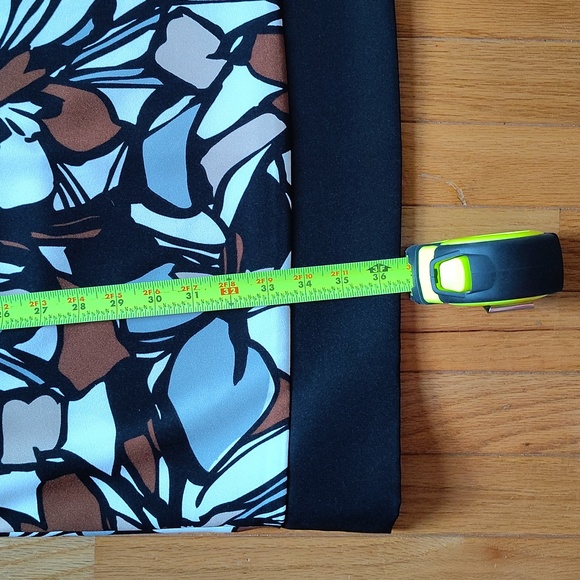 Vibrant Floral Dress - Picture 5 of 7